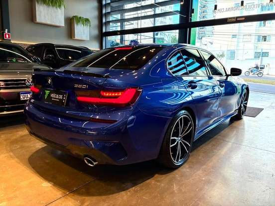 BMW-320i-2.0 16V TURBO FLEX M SPORT AUTOMÁTICO BMW-320i-2021