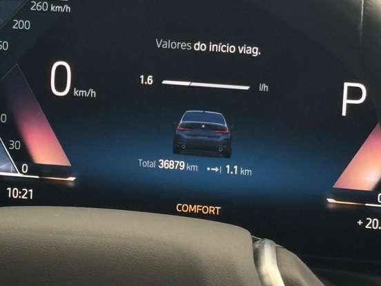 BMW-320i-2023