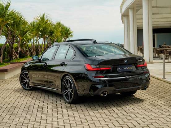 BMW-320i-2.0 16V TURBO GASOLINA M SPORT AUTOMÁTICO BMW-320i-2020