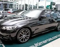 BMW 320i 2.0 16V TURBO GASOLINA SPORT AUTOMÁTICO BMW 320i 2.0 16V TURBO GASOLINA SPORT AUTOMÁTICO