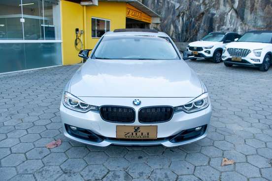 BMW-328i-2015