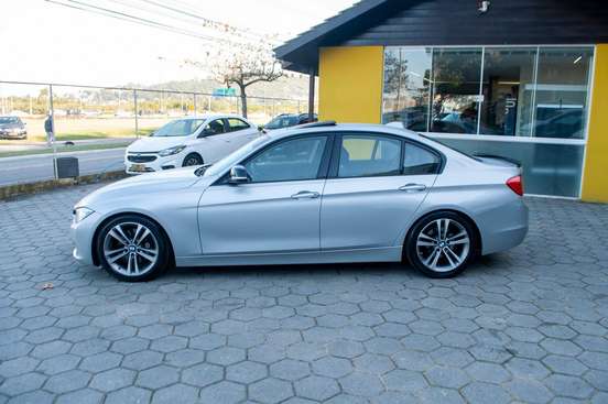 BMW-328i-2015