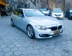 BMW 328i 2.0 SPORT GP 16V ACTIVEFLEX 4P AUTOMÁTICO BMW 328i 2.0 SPORT GP 16V ACTIVEFLEX 4P AUTOMÁTICO