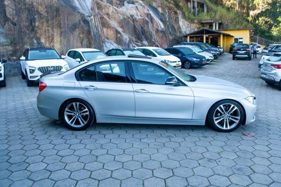 BMW-328i-2015