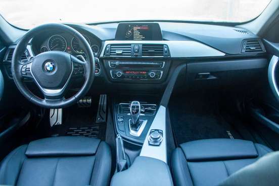 BMW-328i-2015