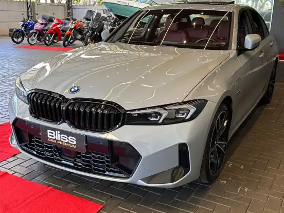 BMW-330e-2.0 16V TURBO HÍBRIDO M SPORT AUTOMÁTICO BMW-330e-2024