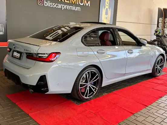 BMW-330e-2.0 16V TURBO HÍBRIDO M SPORT AUTOMÁTICO BMW-330e-2024