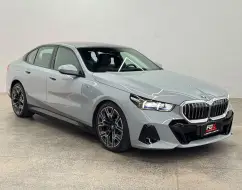 BMW 530e 2.0 TWINPOWER PHEV M SPORT AUTOMÁTICO BMW 530e 2.0 TWINPOWER PHEV M SPORT AUTOMÁTICO