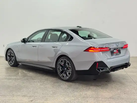 BMW-530e-2.0 TWINPOWER PHEV M SPORT AUTOMÁTICO BMW-530e-2024