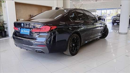 BMW-530e-2021