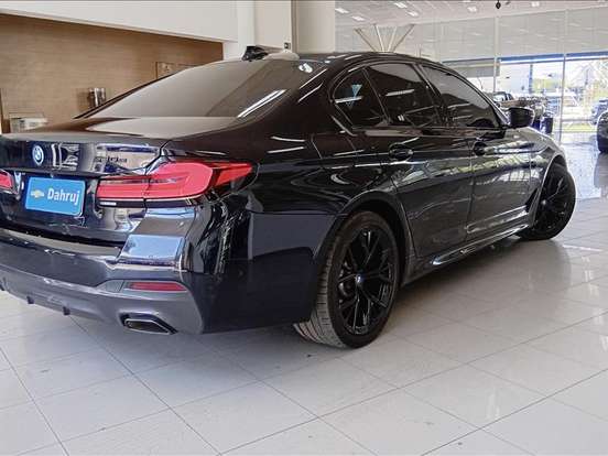 BMW-530e-2.0 16V TWINPOWER HÍBRIDO M SPORT AUTOMÁTICO BMW-530e-2021