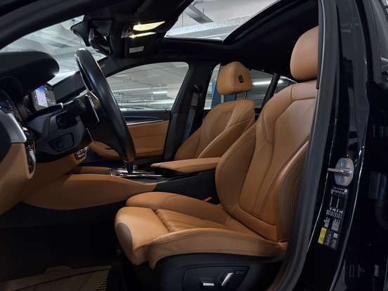 BMW-530e-2023