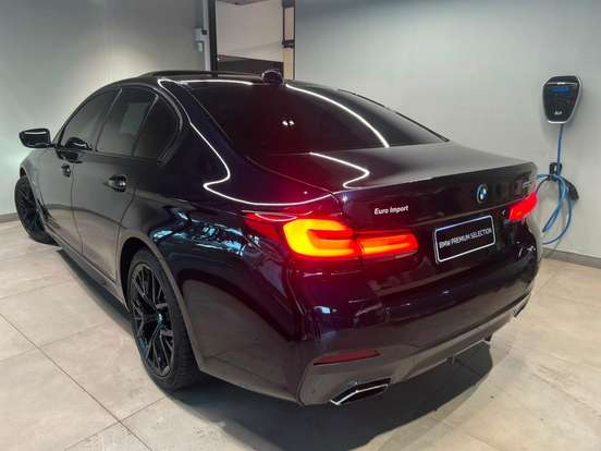 BMW-530e-2.0 16V TWINPOWER HÍBRIDO M SPORT AUTOMÁTICO BMW-530e-2023