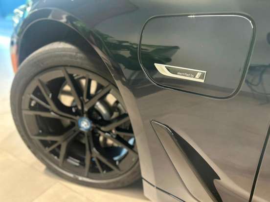 BMW-530e-2.0 16V TWINPOWER HÍBRIDO M SPORT AUTOMÁTICO BMW-530e-2023