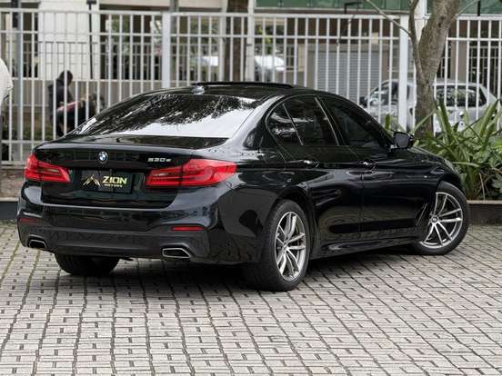 BMW-530i-2.0 16V TURBO GASOLINA M SPORT AUTOMÁTICO BMW-530i-2017