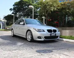 BMW 550i 4.8 SPORT SEDAN V8 32V GASOLINA 4P AUTOMÁTICO BMW 550i 4.8 SPORT SEDAN V8 32V GASOLINA 4P AUTOMÁTICO