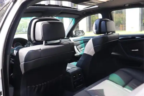 BMW-550i-2009