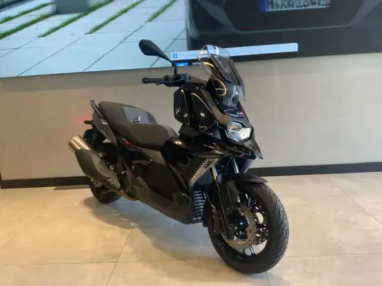 BMW-C 400 X-2025