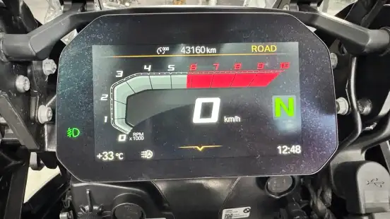 BMW-R 1250 GS ADVENTURE PREMIUM TRIPLE BLACK-2023