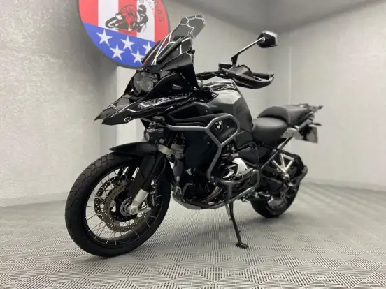 BMW-R 1250 GS PREMIUM TRIPLE BLACK BMW-R 1250 GS PREMIUM TRIPLE BLACK-2023