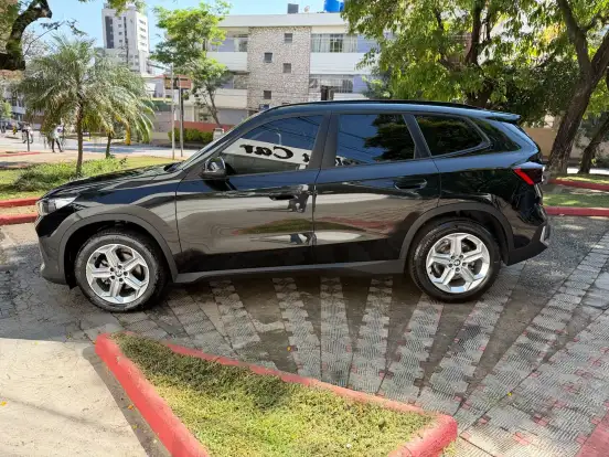 BMW-X1-2023