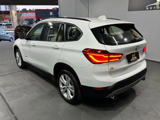 BMW-X1-2.0 16V TURBO ACTIVEFLEX SDRIVE20I 4P AUTOMÁTICO BMW-X1-2016