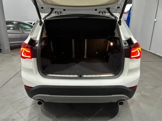 BMW-X1-2.0 16V TURBO ACTIVEFLEX SDRIVE20I 4P AUTOMÁTICO BMW-X1-2016