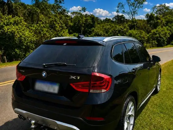 BMW-X1-2.0 16V TURBO ACTIVEFLEX SDRIVE20I X-LINE 4P AUTOMÁTICO BMW-X1-2015