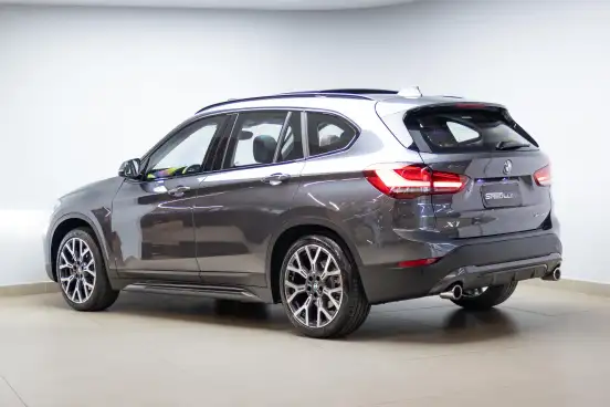 BMW-X1-2021