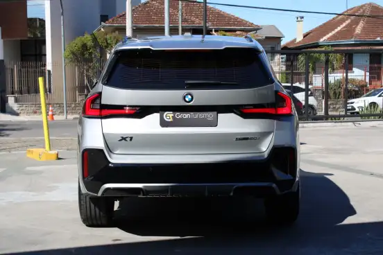 BMW-X1-2025