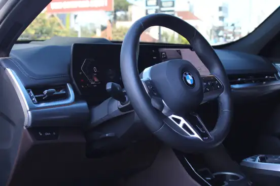 BMW-X1-2025