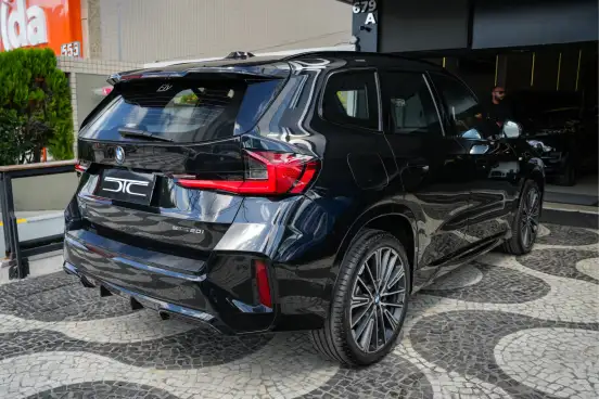 BMW-X1-2024