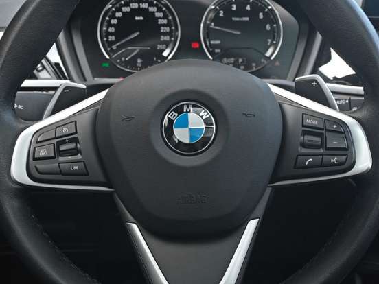 BMW-X1-2.0 16V TURBO ACTIVEFLEX SDRIVE20I 4P AUTOMÁTICO BMW-X1-2020
