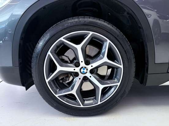 BMW-X1-2.0 16V TURBO ACTIVEFLEX SDRIVE20I X-LINE 4P AUTOMÁTICO BMW-X1-2019