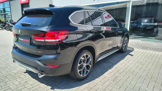 BMW-X1-2.0 16V TURBO ACTIVEFLEX SDRIVE20I X-LINE 4P AUTOMÁTICO BMW-X1-2021