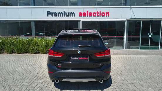 BMW-X1-2021