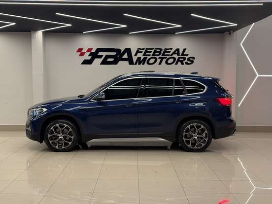 BMW-X1-2.0 16V TURBO ACTIVEFLEX SDRIVE20I X-LINE 4P AUTOMÁTICO BMW-X1-2021