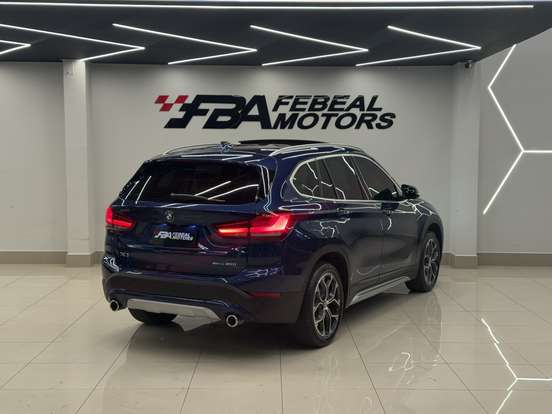 BMW-X1-2.0 16V TURBO ACTIVEFLEX SDRIVE20I X-LINE 4P AUTOMÁTICO BMW-X1-2021