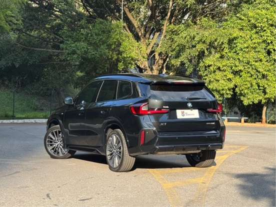 BMW-X1-2023