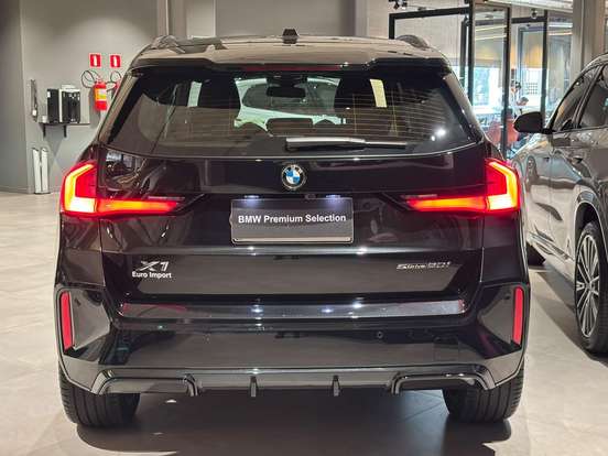 BMW-X1-2025