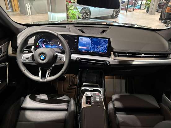 BMW-X1-2025