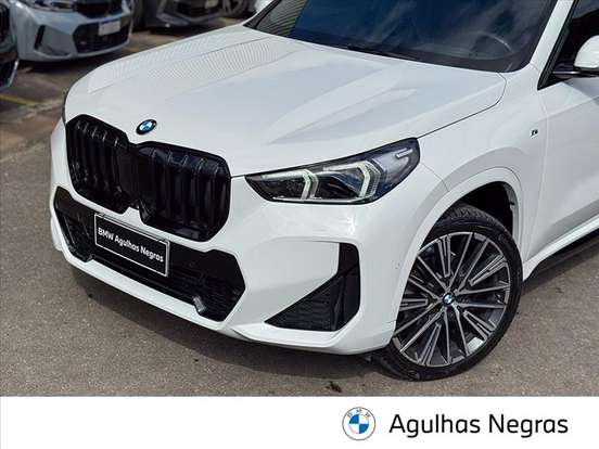 BMW-X1-2.0 16V TURBO GASOLINA SDRIVE20I M SPORT STEPTRONIC BMW-X1-2024