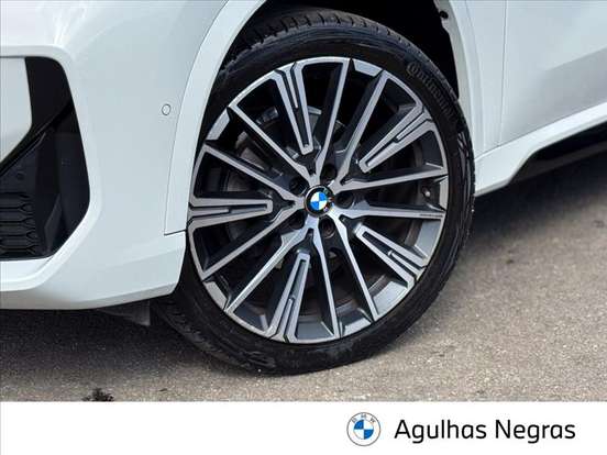BMW-X1-2024