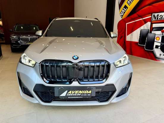 BMW-X1-2023