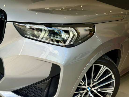 BMW-X1-2023