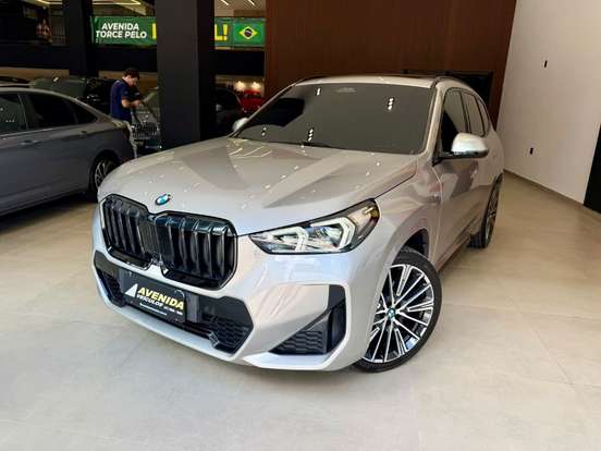 BMW-X1-2023