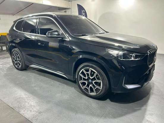 BMW-X1-2.0 16V TURBO GASOLINA SDRIVE20I X-LINE STEPTRONIC BMW-X1-2025