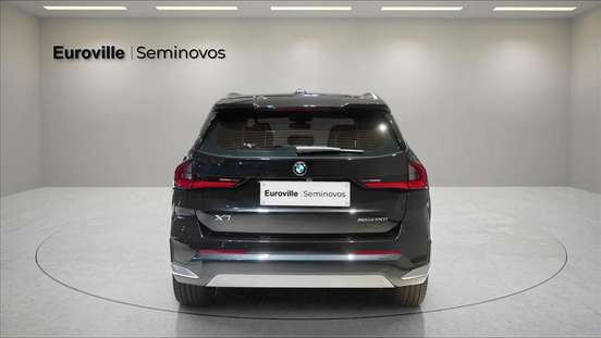 BMW-X1-2023