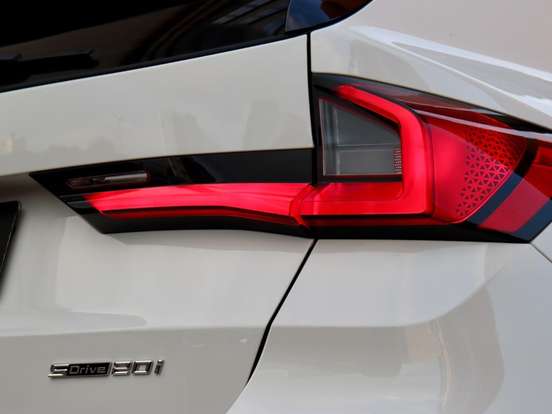 BMW-X1-2.0 16V TURBO GASOLINA SDRIVE20I X-LINE STEPTRONIC BMW-X1-2025