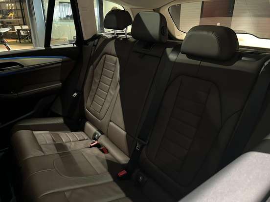 BMW-X3-2022